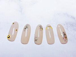 品格なシンプルベージュデザイン