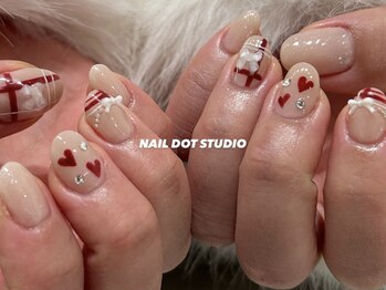 ネイルドットスタジオ 堺筋本町(NAIL DOT STUDIO)/赤色チェック