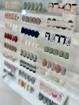 オーネス(OHNEES)の写真/シンプルの中にこだわりを詰め込む≠引き算したお洒落な上級デザイン★洗練されたオトナ女性向けサロン♪