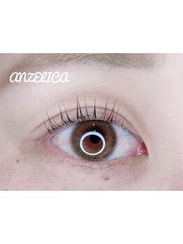 ナチュラル上品な目元にしたい