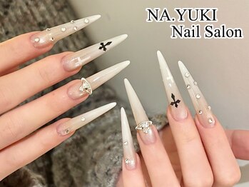 ナユキネイル 新宿店(NA.YUKI Nail)の写真/最速の長さだし技術！自信の技術力で、あなたの指先を華やかに彩ります♪ フォルムを叶えるネイルサロン☆