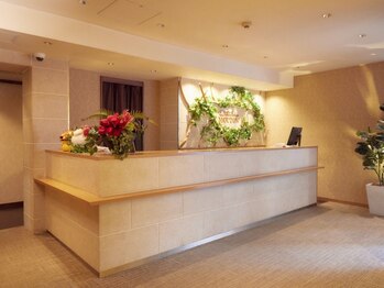 ソムソム 大阪梅田店(somme somme)/フロント