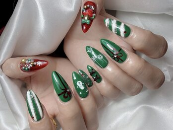 リサ(Risa)/冬ネイルおすすめ