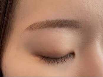 Bellela eyelash salon　【まつげパーマ・アイブロウ】【2/1 NEW OPEN（予定）】 の写真/【アイブロウWAX】骨格や顔立ちに合わせたオーダーメイドデザインで眉毛から印象アップ！すっきり抜け感◎