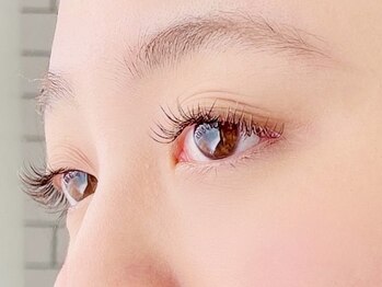 メメ(meme)の写真/【カワイイが持続♪】LEDエクステ/バインドロックでモチの良さ◎経験豊富なスタッフが一本一本丁寧に施術☆