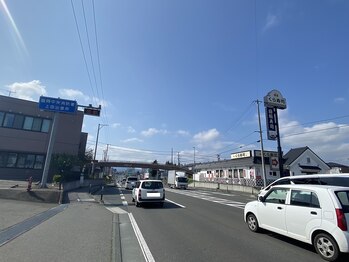 ワンネス(Oneness)/道順２　右手にくら寿司様を通過