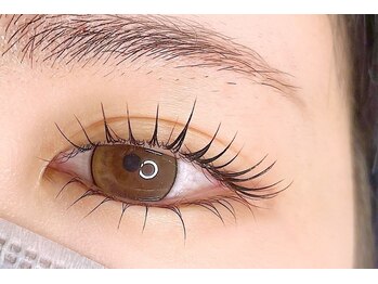 エミューク(emuque.)/希少な下まつ毛パーマもお任せ!