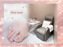 フットケアコース　￥6600　ゆったりリクライニング席あります！