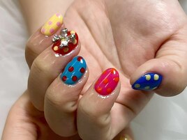 カラフルドットネイル