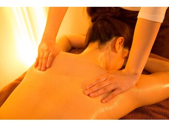 リーフアンドマンダリン 成田の写真/心地よいアロマに包まれて。浮腫みや張りが気になるあなたに、オイルマッサージで怠さ解消を！★