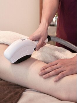 エン(enn)の写真/最新脱毛マシン オプティマム導入!4月よりMENU追加、ただいま期間限定キャンペーン価格でお得に施術可能◎