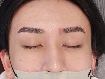 ミキ(MIKI)/【眉毛ワックス脱毛】