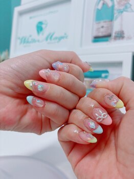 ホワイトマジック(White Magic)/素敵なネイルデザイン