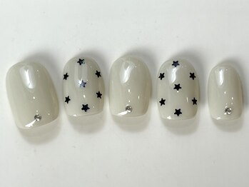 ネイルメゾン 天神店(NAIL MAISON)/星ドットホワイト¥7000