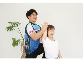 ストレッチヒーロー 福山春日店の写真/慢性的な首肩こりの方におすすめ◎無理な動きのない寝たままストレッチで根本改善♪