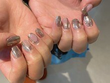シーハウス(c house)/ミラーネイル　ニュアンスネイル