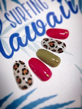 ネイルステーション ブルー(Nail Station BLUE)/ヒョウ柄ネイル