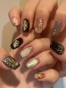 Nail salon Hana-JNEC1級所持/ネイルケア/持ち込み/長さだし/スカルプ/マグネット-の写真/スカルプ/長さ出しでスラっと美しい指先へ◎和テイストの派手過ぎないけど上品なアートデザインが得意♪