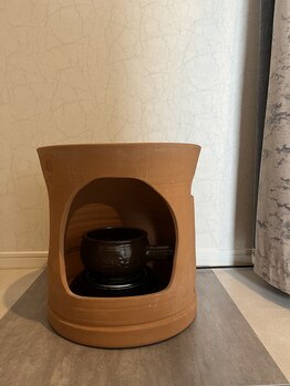 オスロ温サロン(OSLO.温salon)/(４)選んだ漢方を黄土釜で温める