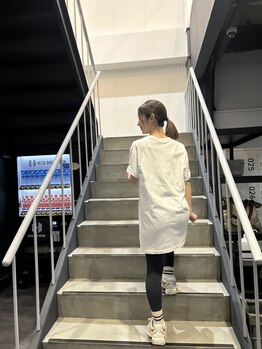 レシオボディデザイン 問屋町店(RETIO BODY DESIGN)/2階へ