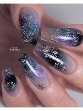 リベラ(LIBERA)/花火ネイル