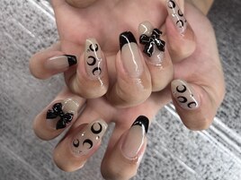 クール系ネイル