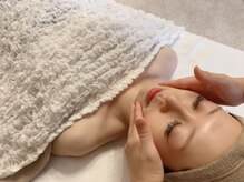エレナ 伊勢崎(Ele'na)の雰囲気（《小顔リフトフェイシャル》ハンドマッサージでたるみ、シワに）