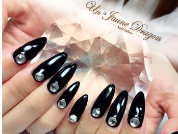 アン ジョーヌドラゴ/ブラック☆シンプルネイル