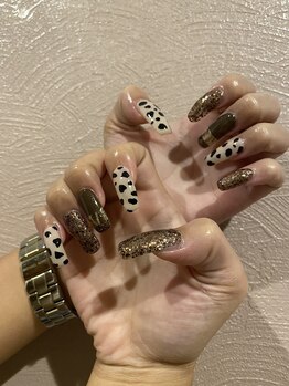 アイピー(I.P)/秋♪ウシ柄デザインネイル♪