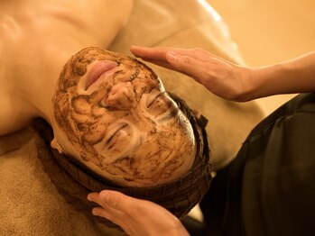 ザ ワン(THE ONE)/剥離無しハーブピーリング