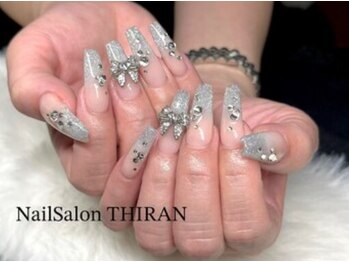 ネイル サロン ティラン 錦糸町(THIRAN)の写真/【こだわりを形にしたい方に!】スカルプでの長さだしや持ち込みデザインで、理想以上の仕上がりを実現◎