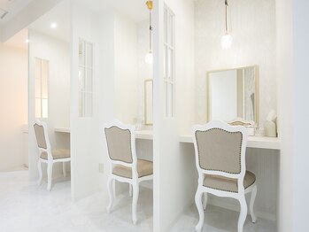 アイラッシュサロン シェリ(cheri)/★綺麗なメイクルーム★