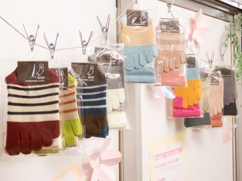 爪切り屋 足楽 日本橋三越前店/靴下販売