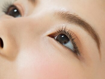 ソイズ 高崎店(SOIS)の写真/低価格＆早いだけじゃなく,自まつ毛や目元のケアにまで対応!毛先,毛根,美容液の3STEPケアで綺麗な目元に☆