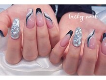 ラッキー(Lucky)/ニュアンスネイル