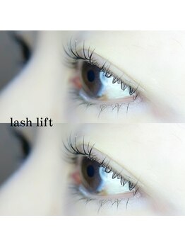 フォーヴリュンヌ(FOVLUNE)/ラッシュリフト