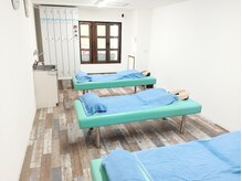 もみほぐし処 もみたん 雑色店の雰囲気（2階の店内はスッキリとした清潔感のある場所に変わりました）