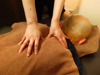 もみの匠 高田馬場店の写真/【ペア割引!70分3820円】当日予約も大歓迎◎首肩こり・腰痛・眼精疲労も、ぐぃ~っと一緒にほぐしましょう