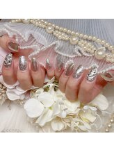 アイカ(Aika)/シルバーキラキラネイル