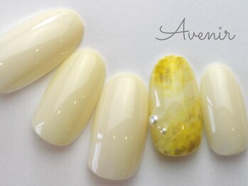 ミモザ風ネイル