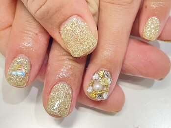 クォーターリゾートネイル(QUARTER RESORT nail)/ビジューネイル☆