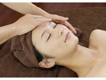 緑の風/アロママッサージと小顔コルギ