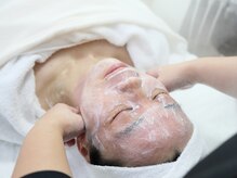 奏の雰囲気（好評のハンド中心トリートメント。リフトアップを促します）