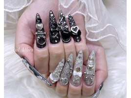 パーツゴテゴテ ロングネイル