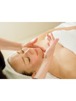 ホウレイ線・たるみ改善！予防ケア