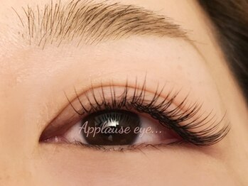 アプローズアイ 西院店(Applause eye ...)の写真/目元の魅力を最大限に引き出す”似合わせ”エクステ。あなたの目の形にフィットする理想のデザインをご提案
