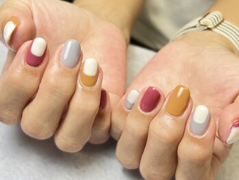 バーガンディ 鶴田(BURGUNDY)/配色ネイル