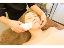 ステラフィールド(stella field)/施術の様子　毛穴洗浄