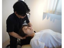 軸椎 南森町院(JIKUTSUI)/骨格矯正