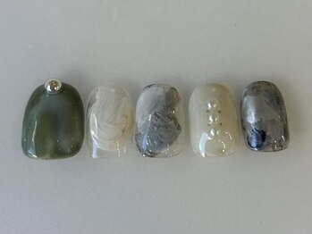 グリーンホワイトニュアンス